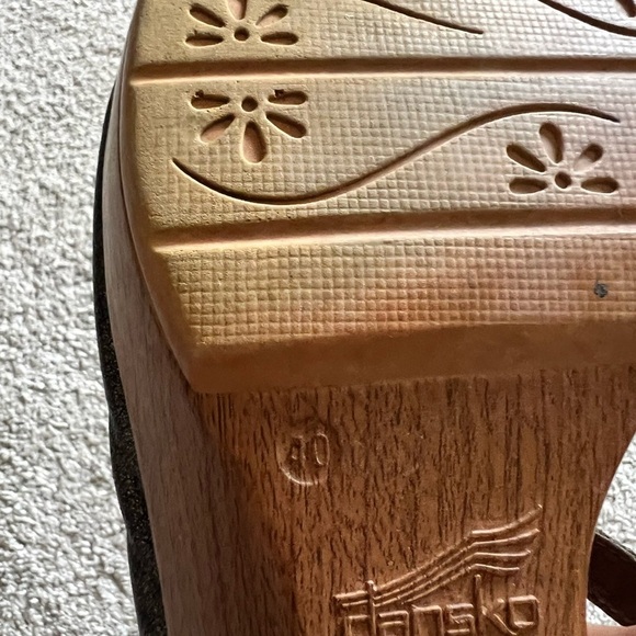 Dansko Size 40 Pewter Leather Joanie Strappy Wedge Slingback Sandals - Picture 5 of 7